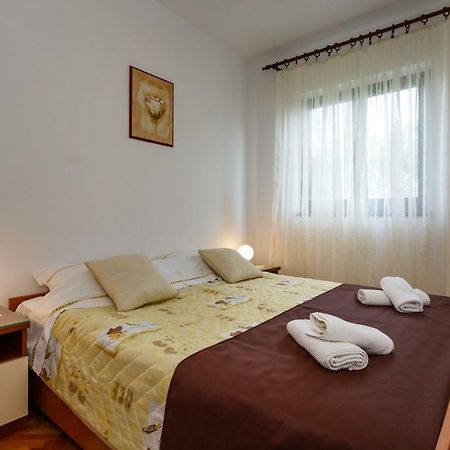 Villa Rosi Krk Town Extérieur photo