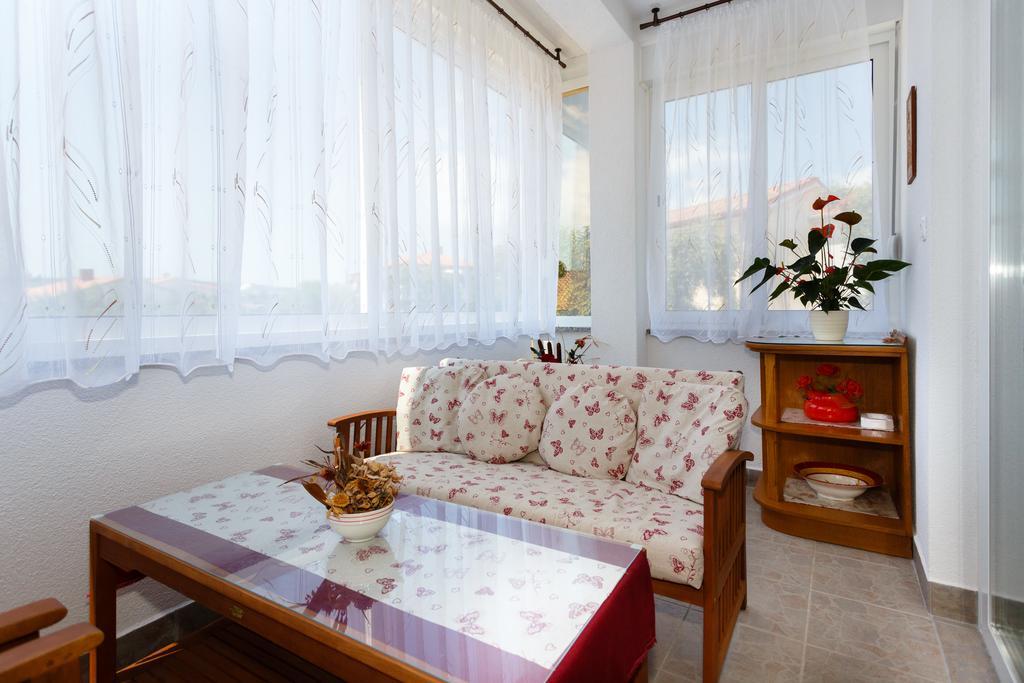 Villa Rosi Krk Town Extérieur photo
