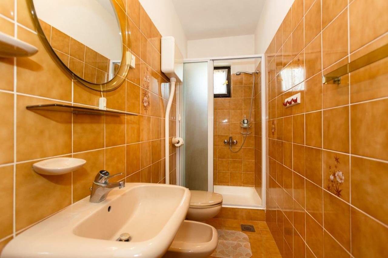 Villa Rosi Krk Town Extérieur photo