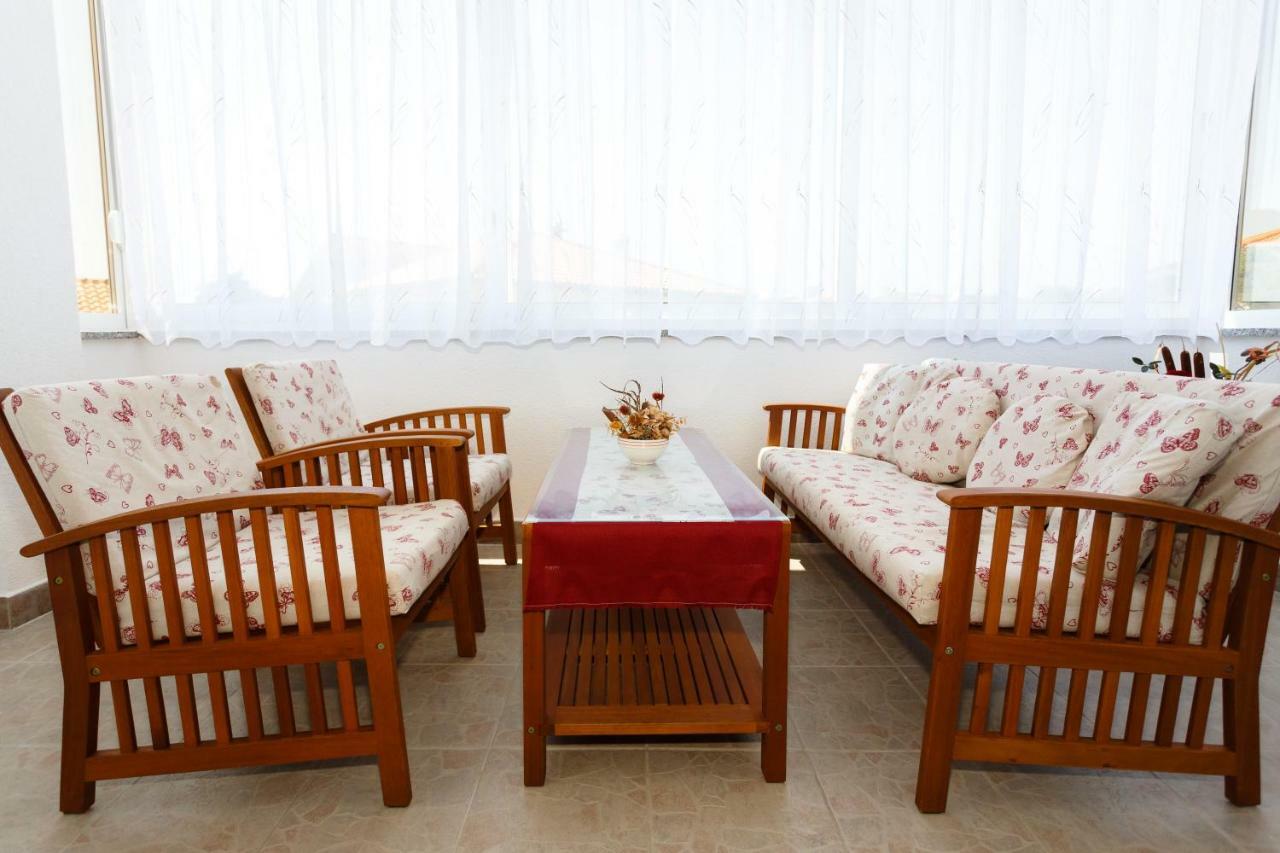 Villa Rosi Krk Town Extérieur photo