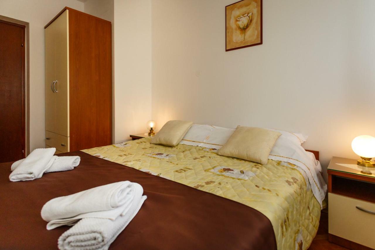 Villa Rosi Krk Town Extérieur photo